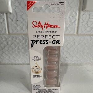 Sally Hansen Perfect Press-On Nails